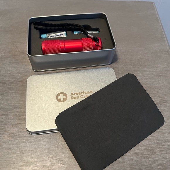 Other - American Red Cross Silver Tin Box With Flaslight NEW
